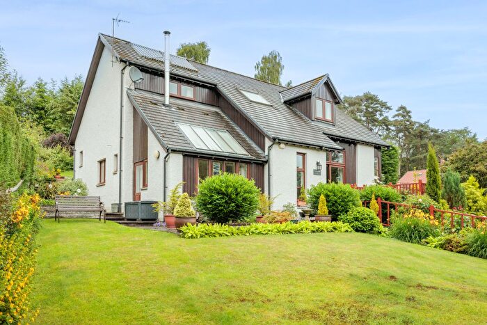 3 Bedroom Detached House For Sale In Golf Course Road, Blairgowrie, PH10