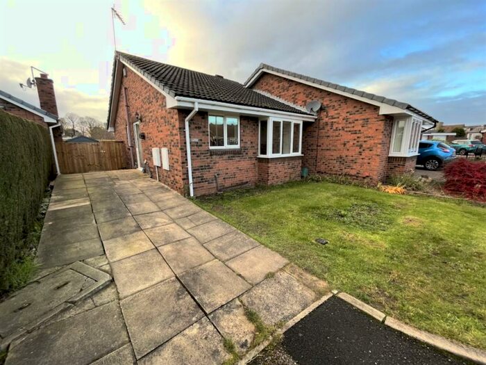2 Bedroom Bungalow To Rent In Hickleton Court, Thurnscoe, S63