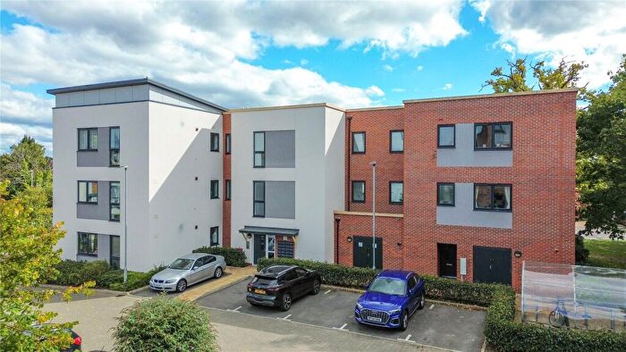 2 Bedroom Apartment For Sale In Ruhemann Street, Reading, Berkshire, RG30