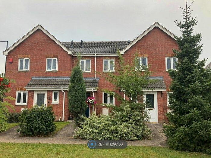 3 Bedroom Semi-Detached House To Rent In Reeves Way, Armthorpe, Doncaster, DN3