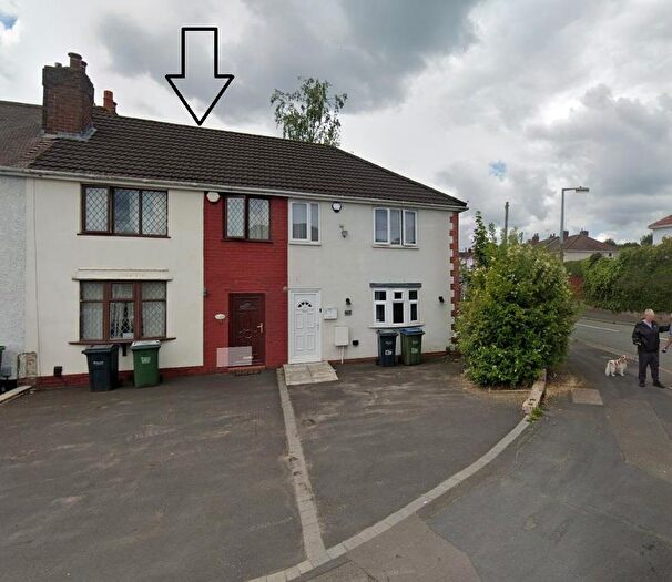 3 Bedroom End Of Terrace House To Rent In Throne Road, Rowley Regis, B65
