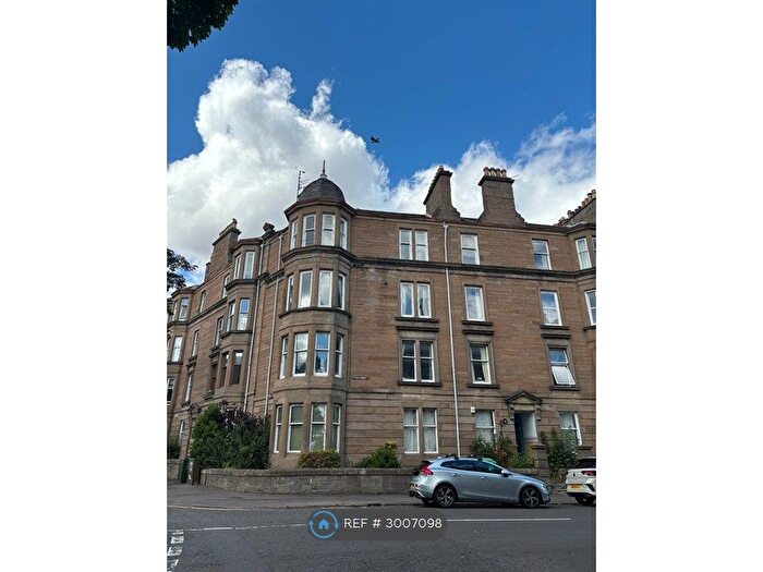 3 Bedroom Flat To Rent In Lytton St, Dundee, DD2