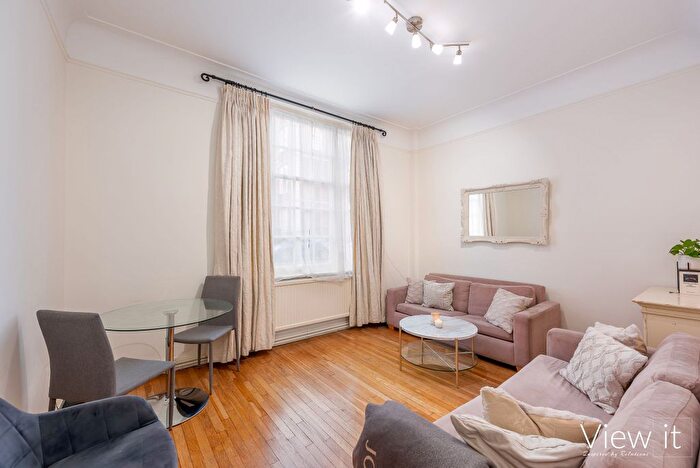1 Bedroom Flat To Rent In York House, Sloane Square, London, SW3