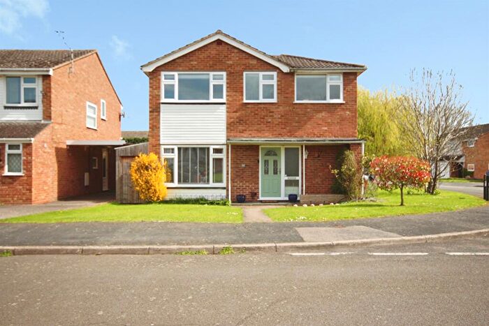 4 Bedroom Detached House For Sale In Mullard Drive, Whitnash, Leamington Spa, CV31