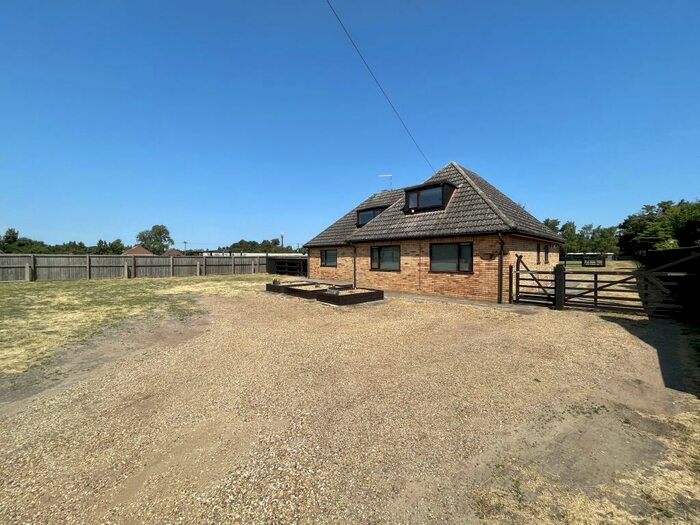 4 Bedroom Detached House To Rent In Church Road, Brandon, IP27