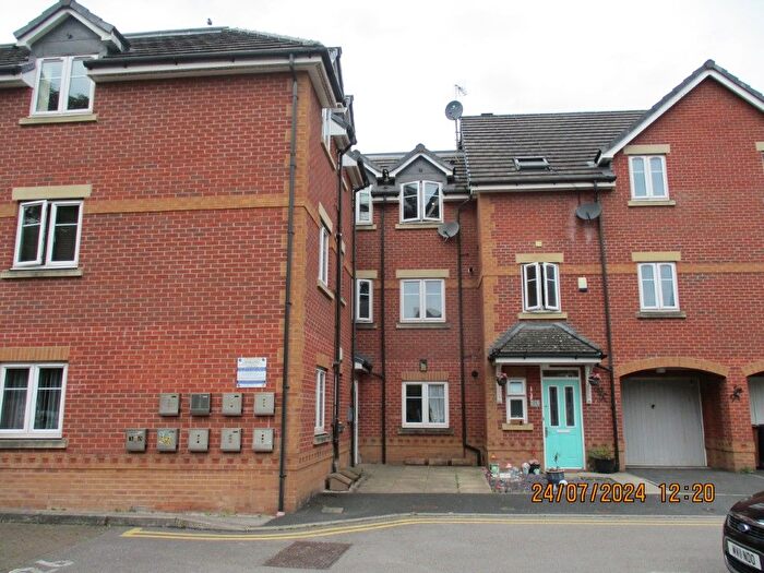 2 Bedroom Flat To Rent In Verdant Lane, Eccles, Manchester, M30