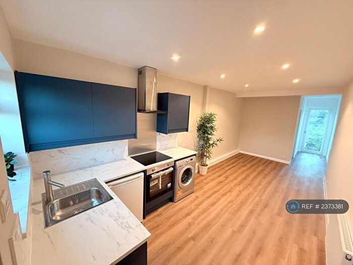 Studio To Rent In Mount Park Avenue, South Croydon, CR2