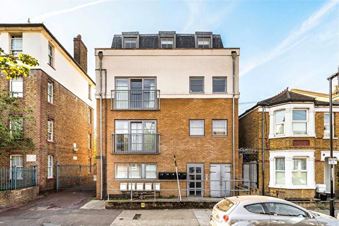 1 Bedroom Flat To Rent In Azof Street, Greenwich, SE10