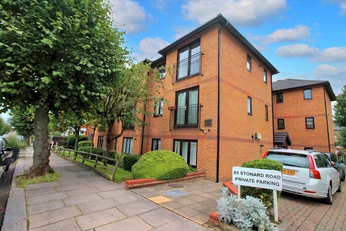 1 Bedroom Flat To Rent In Stonard Road, Palmers Green, London, N13