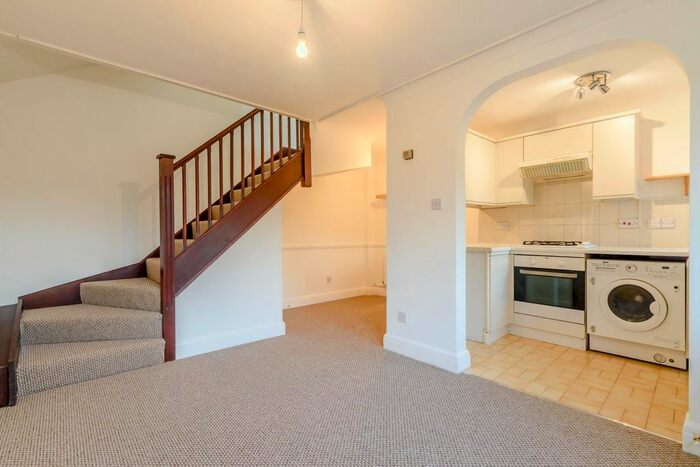 1 Bedroom Terraced House To Rent In Aspen Park Drive, Watford, WD25