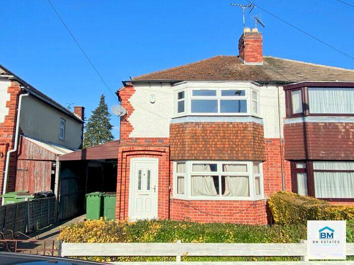3 Bedroom Semi-Detached House To Rent In Kingston Avenue, Wigston, LE18