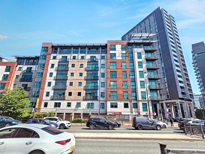 1 Bedroom Apartment For Sale In Chapel Street, Salford, Greater Manchester, M3