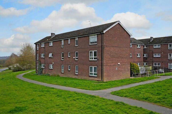 2 Bedroom Apartment To Rent In Hazlebarrow Grove, Jordanthorpe, S8