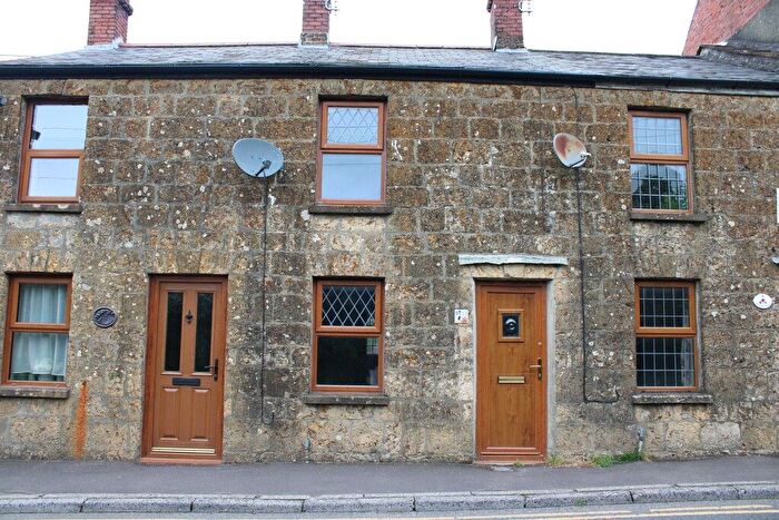 2 Bedroom Terraced House To Rent In Middle Street, Misterton, Crewkerne, TA18