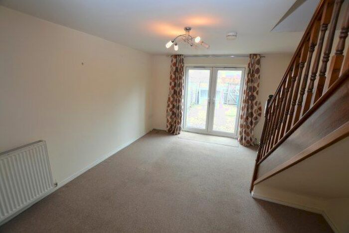 2 Bedroom Town House To Rent In Haslam Court, Chesterfield, S41