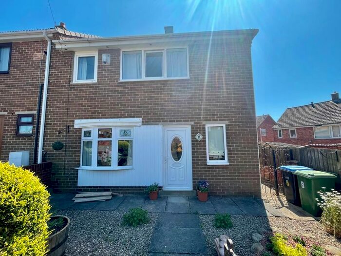 2 Bedroom Semi-Detached House For Sale In Rosedale Crescent, Shildon, DL4