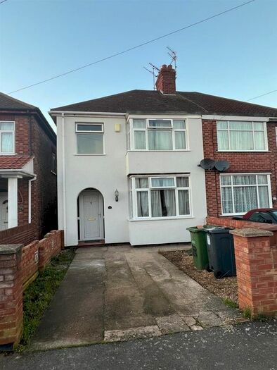 3 Bedroom Semi-Detached House To Rent In Clare Road, Peterborough PE1