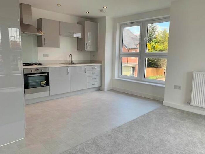 2 Bedroom Flat To Rent In Hope Close, Peterborough, PE3