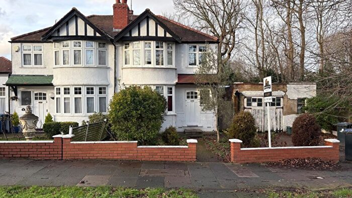 3 Bedroom Semi-Detached House To Rent In Twyford Abbey Road, Wembley, NW10