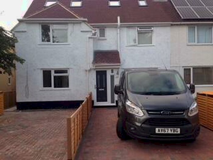 5 Bedroom House To Rent In London Road, Headington, OX3