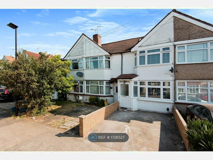 3 Bedroom Terraced House To Rent In Hanover Avenue, Feltham, TW13