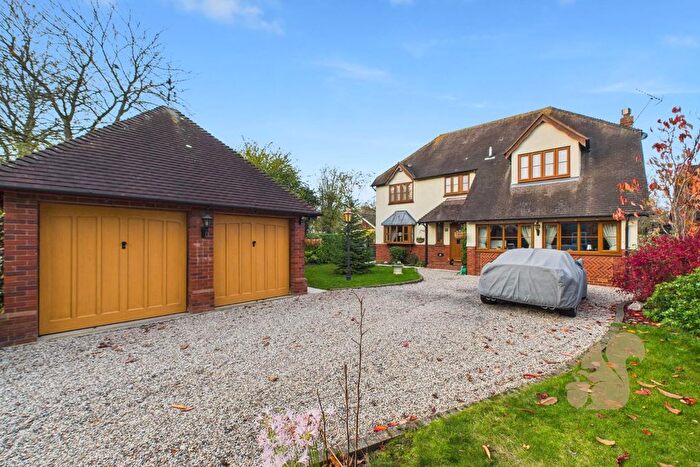 5 Bedroom Detached House For Sale In Victoria Road, South Woodham Ferrers, CM3