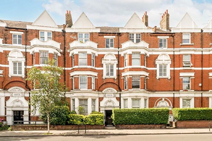 1 Bedroom Flat To Rent In Askew Road, London, W12