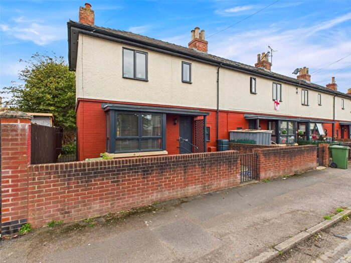 2 Bedroom End Of Terrace House For Sale In Manser Street, Cheltenham, Gloucestershire, GL50
