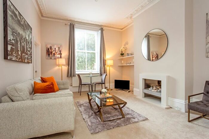 1 Bedroom Flat To Rent In Grove Road Windsor, SL4