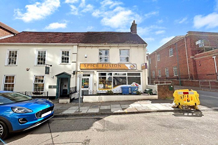 2 Bedroom Flat To Rent In Paul Street, Taunton, Somerset, TA1