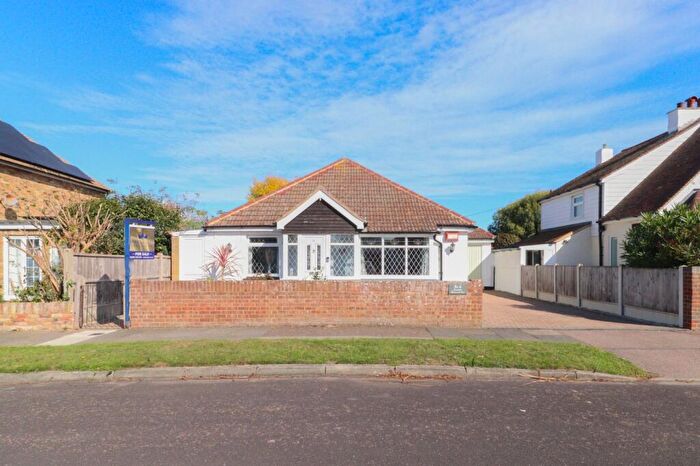 3 Bedroom Bungalow For Sale In Hereward Avenue, Birchington, CT7