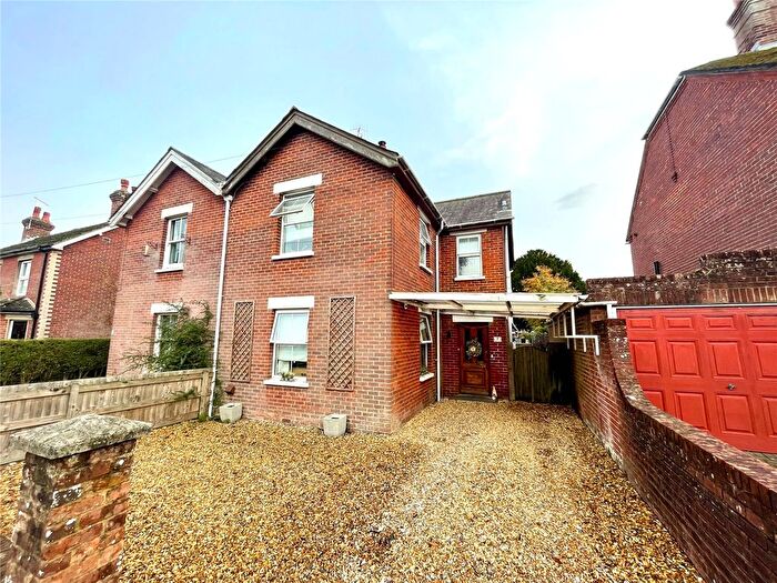 3 Bedroom Semi Detached House For Sale In Alexandra Road, Fordingbridge, Hampshire, SP6