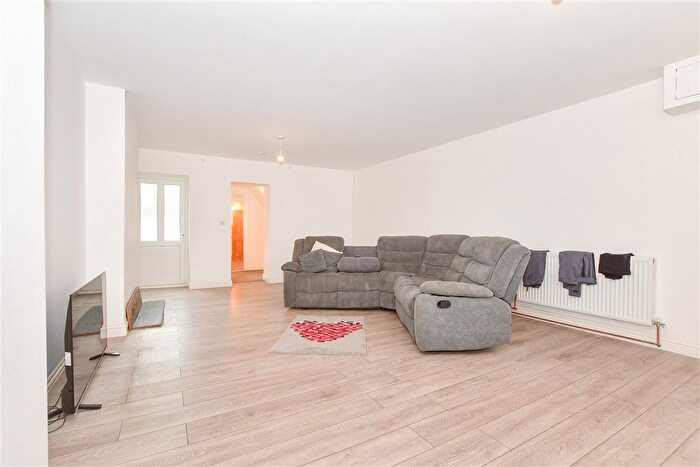 3 Bedroom Terraced House For Sale In Alexandra Road, Sheerness, Kent, ME12