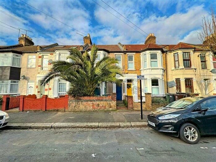 1 Bedroom Flat To Rent In Morley Road, Leyton, E10