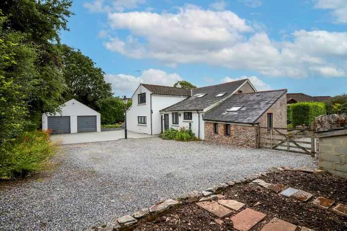 4 Bedroom Detached House To Rent In East Street, Ipplepen, Newton Abbot, TQ12