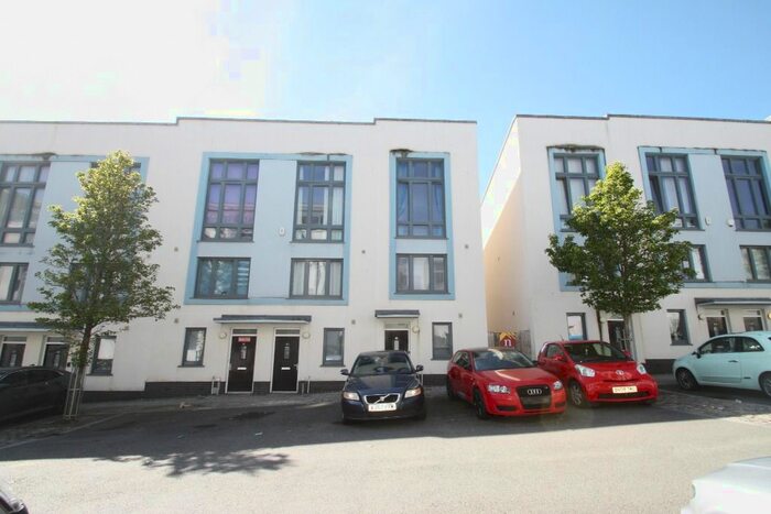 3 Bedroom Town House To Rent In Ker Street, Devonport, Plymouth, PL1