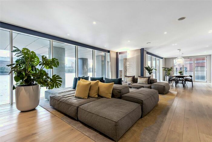 3 Bedroom Flat To Rent In Sir John Lyon House, High Timber Street, City Of London, London, EC4V