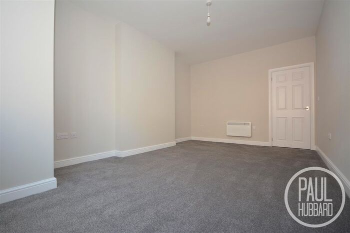 1 Bedroom Flat To Rent In Surrey Street, Lowestoft, Suffolk, NR32