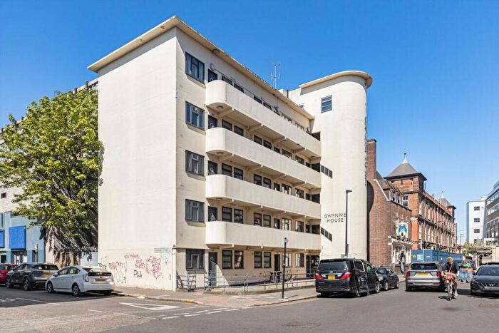 2 Bedroom Flat To Rent In Turner Street, Whitechapel Station, E1