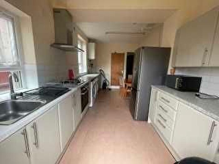 5 Bedroom Terraced House To Rent In St Peters Road, Leicester, LE2