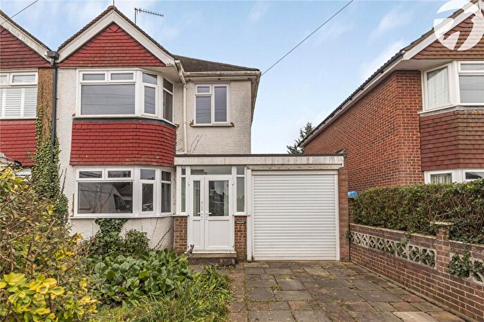 3 Bedroom Semi-Detached House For Sale In Willow Avenue, Swanley, Kent, BR8
