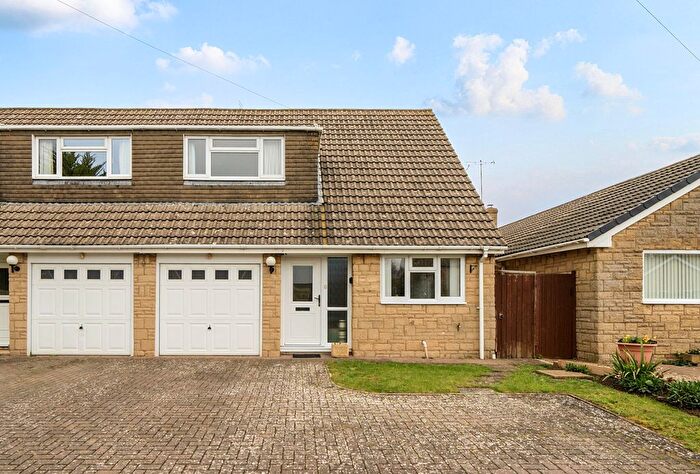 3 Bedroom Semi Detached House For Sale In Malleson Road, Gotherington, Cheltenham, Gloucestershire, GL52