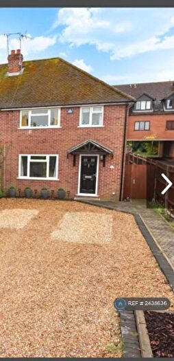 3 Bedroom Semi-Detached House To Rent In Reading Road, Wokingham, RG41