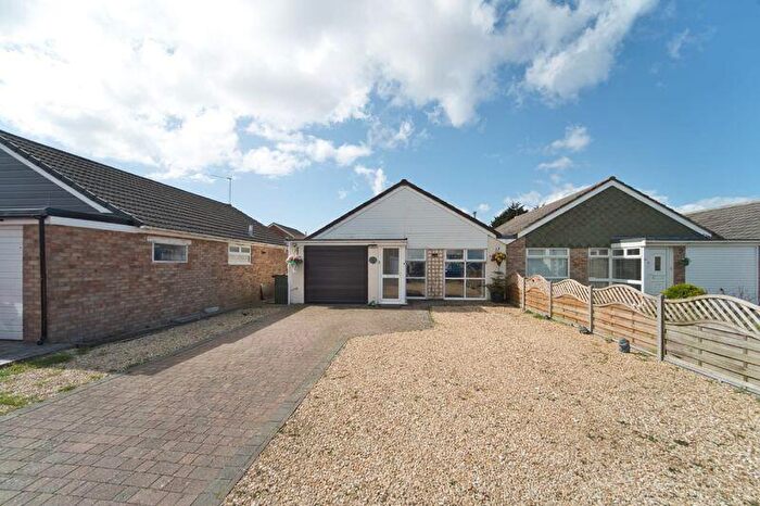 2 Bedroom Semi-Detached Bungalow For Sale In Falcon Crescent, Worle - Integral Garage Access, BS22