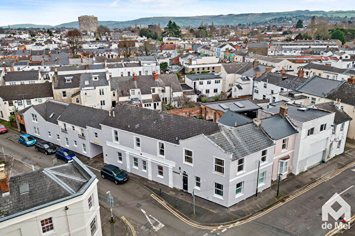 1 Bedroom Apartment For Sale In Norwood Road, Cheltenham, GL50