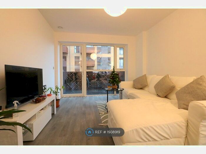 1 Bedroom Flat To Rent In Hampden Apartments, London, W3