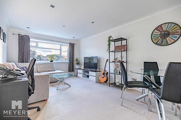 2 Bedroom Apartment For Sale In St. Valerie Road, Bournemouth, BH2