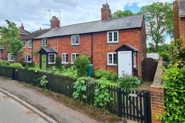 3 Bedroom Cottage For Sale In High Street, Eggington, Leighton Buzzard, LU7