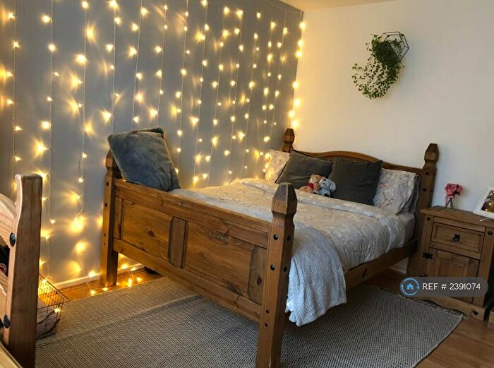 3 Bedroom End Of Terrace House To Rent In Abbotsford Drive, Nottingham, NG3