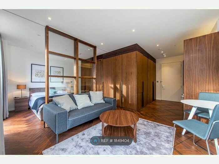 Studio To Rent In Ambassador Building, London, SW8